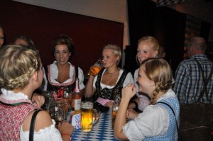 2012-09-2220-03-50PaulanerParty